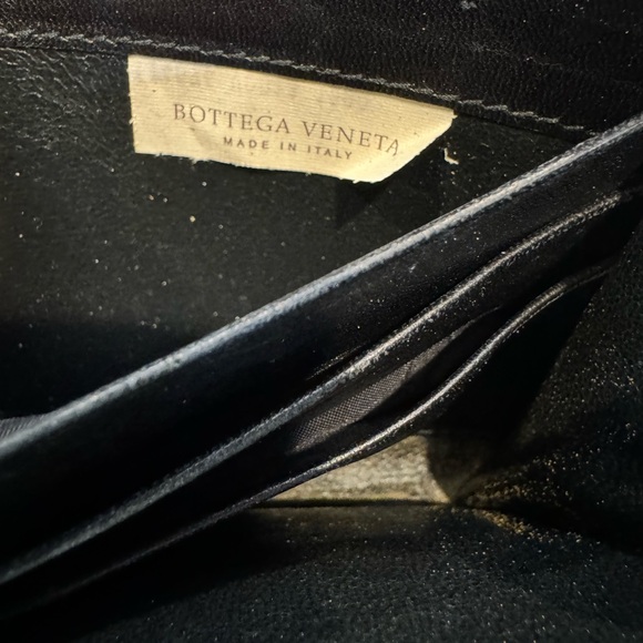 Authentic Bottega Veneta zippy wallet - Picture 13 of 14